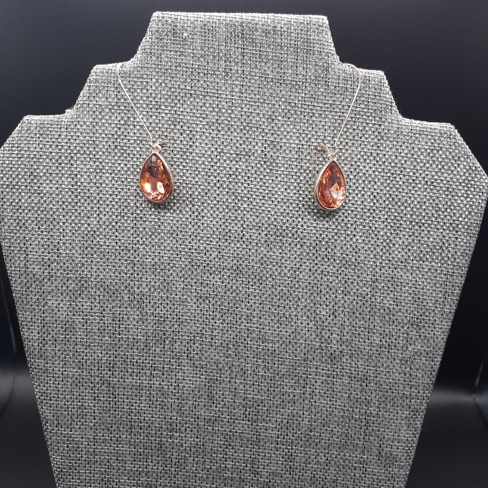 Peachy Pink & Gold Jewel Drop Earrings NWOT
